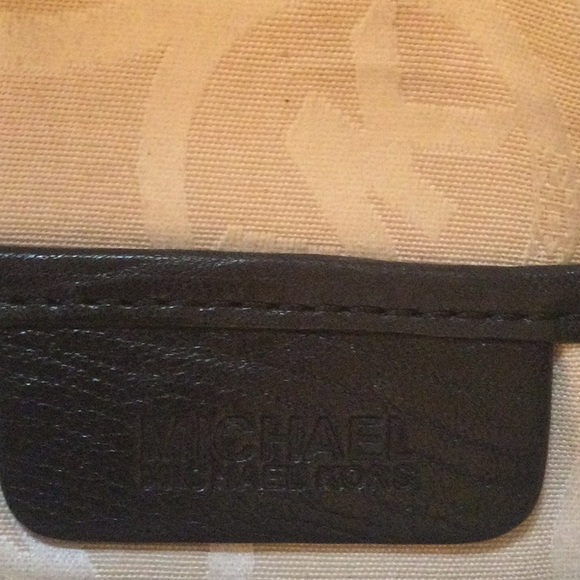 EUC Michael Kors Black Pebbled Clutch - Picture 10 of 16